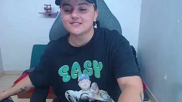 isabeautyx19 online show from 02-08-25, 06:43