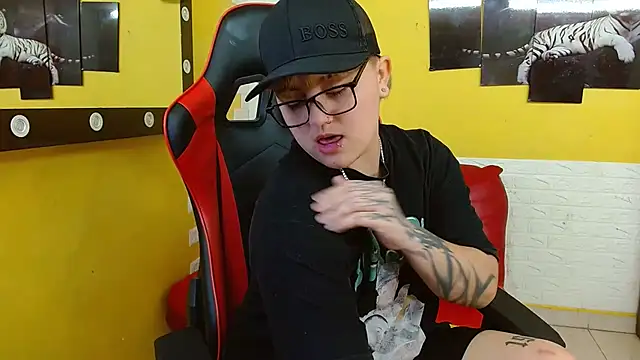 isabeautyx19 online show from 09-30-25, 02:00