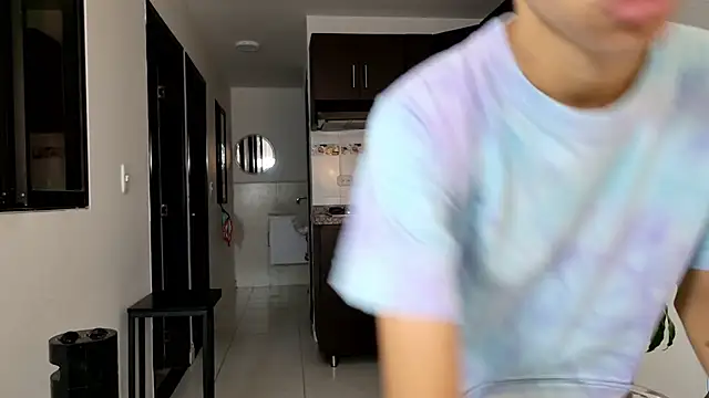 Snapshot of grey___27 chatting on 02-27-25, 11:41 grey 27 online show from 02-27-25, 11:41