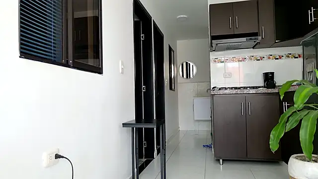 Snapshot of grey___27 chatting on 03-06-25, 02:08 grey 27 online show from 03-06-25, 02:08