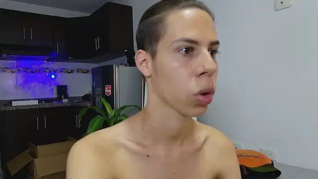 Snapshot of grey___27 chatting on 03-11-25, 12:00 grey 27 online show from 03-11-25, 12:00