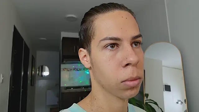 Snapshot of grey___27 chatting on 03-14-25, 11:23 grey 27 online show from 03-14-25, 11:23