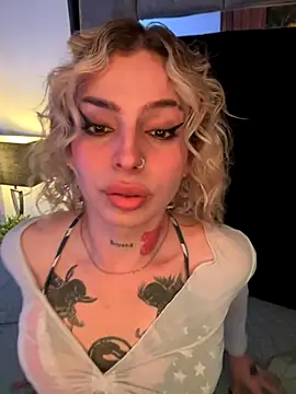 Bonnie vega online show from 11-08-25, 08:40