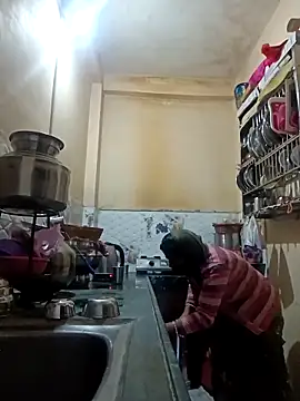 Snapshot of Mamta_Chaterjee chatting on 12-02-25, 01:33 Mamta Chaterjee online show from 12-02-25, 01:33