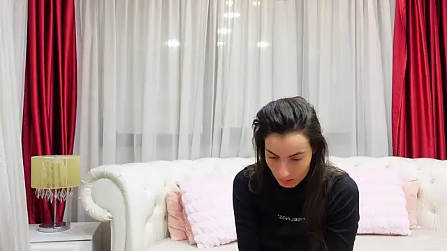 Snapshot of NinaCrystal1 chatting on 02-28-25, 06:10 NinaCrystal1 online show from 02-28-25, 06:10