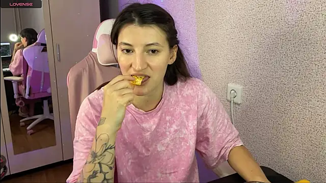 Katrin  kiss online show from 01-23-25, 08:35