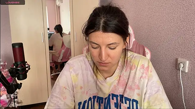 Katrin  kiss online show from 01-30-25, 08:54