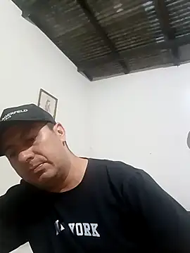 walwan85 online show from 11-16-25, 01:39