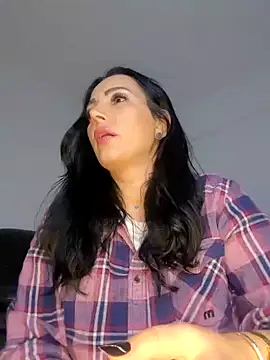 ReiyaRey online show from 10-23-25, 08:51