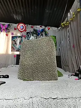 NinaGauther online show from 09-24-25, 04:43