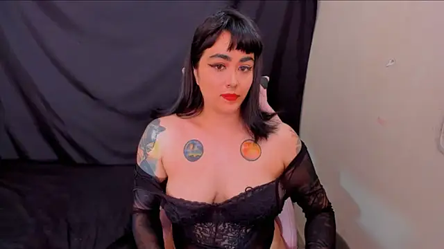 Snapshot of aiko_black93 chatting on 02-01-25, 03:07 aiko black93 online show from 02-01-25, 03:07