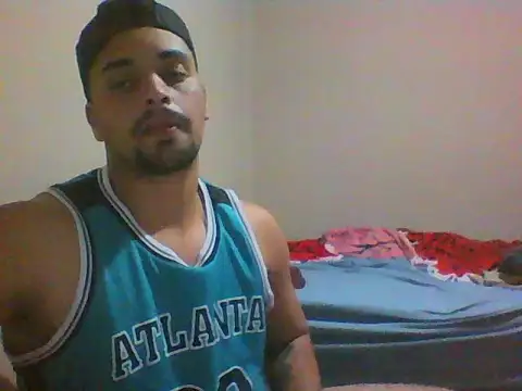 Snapshot of Xcumshot33 chatting on 11-12-25, 01:28 Xcumshot33 online show from 11-12-25, 01:28