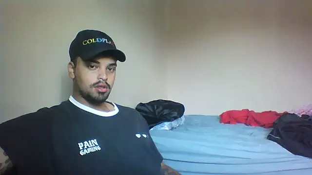 Snapshot of Xcumshot33 chatting on 11-27-25, 12:40 Xcumshot33 online show from 11-27-25, 12:40