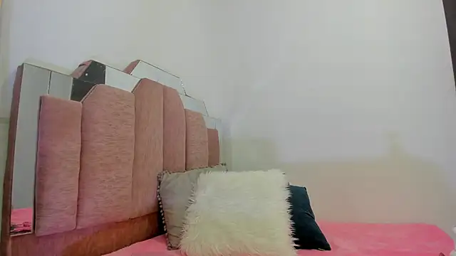 LoveQueen2 online show from 01-16-25, 11:15