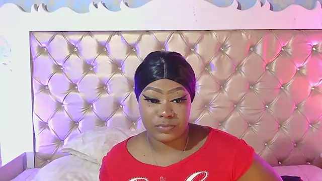 TrixieMar online show from 10-02-25, 01:40