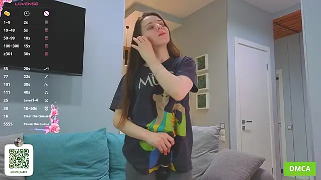 DonnaBurkee online show from 11-03-25, 05:42