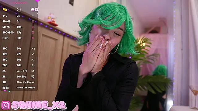 Snapshot of Sonnie_ chatting on 02-20-25, 11:31 Sonnie online show from 02-20-25, 11:31
