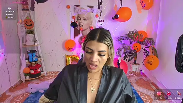 Snapshot of SALOOMEE__ chatting on 10-25-25, 11:29 SALOOMEE online show from 10-25-25, 11:29