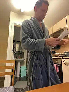 Snapshot of Yourhotboy_42 chatting on 02-01-25, 04:00 Yourhotboy 42 online show from 02-01-25, 04:00