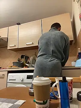 Snapshot of Yourhotboy_42 chatting on 02-01-25, 10:34 Yourhotboy 42 online show from 02-01-25, 10:34