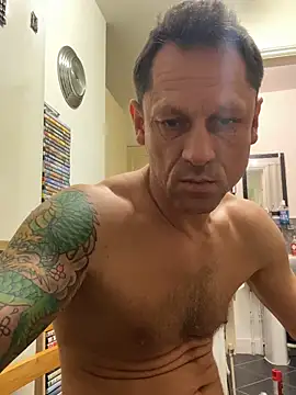 Snapshot of Yourhotboy_42 chatting on 02-03-25, 09:18 Yourhotboy 42 online show from 02-03-25, 09:18