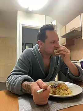 Snapshot of Yourhotboy_42 chatting on 02-05-25, 11:39 Yourhotboy 42 online show from 02-05-25, 11:39