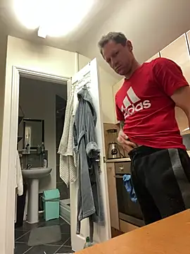 Snapshot of Yourhotboy_42 chatting on 03-13-25, 07:28 Yourhotboy 42 online show from 03-13-25, 07:28