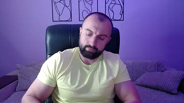 brindlefly6969 online show from 02-02-26, 12:37