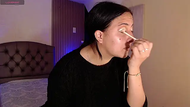 Snapshot of isabella_smith_ chatting on 10-14-25, 05:14 isabella smith online show from 10-14-25, 05:14