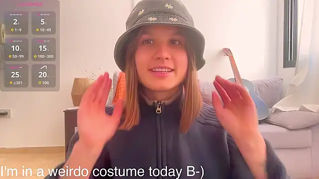 Snapshot of Your_Hand_In_mine chatting on 10-31-25, 05:03 Your Hand In mine online show from 10-31-25, 05:03