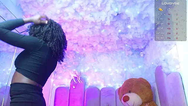 puca ebony online show from 11-21-25, 07:34