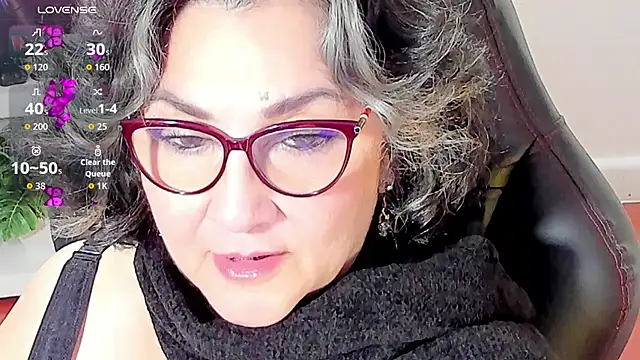 cataleya mom online show from 10-23-25, 10:25