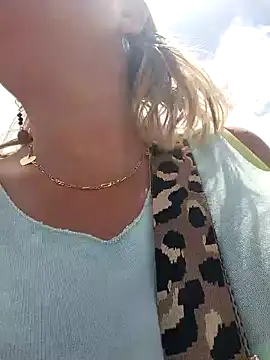 lady charlyne online show from 02-01-25, 04:44