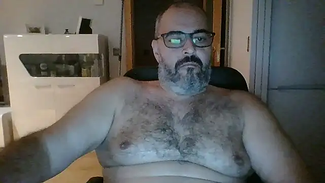 templar2303 online show from 10-23-25, 06:50