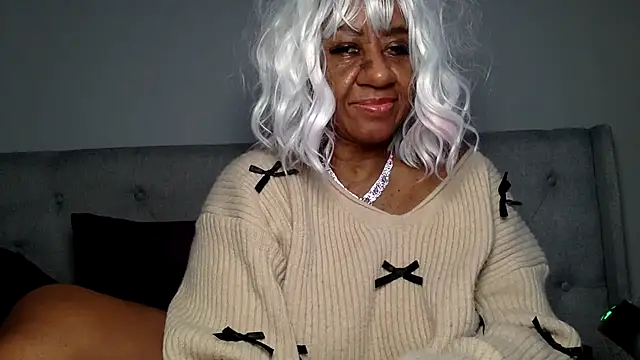 BreanaDivine online show from 01-05-25, 05:30