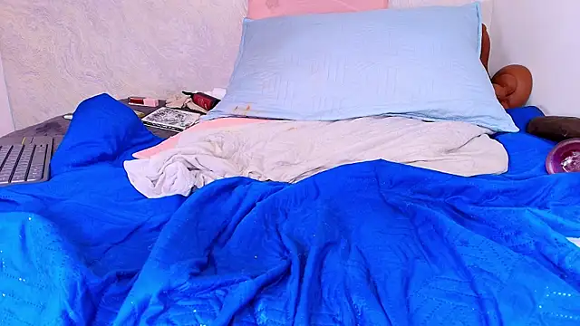 Snapshot of sofi_balvin chatting on 03-05-25, 01:31 sofi balvin online show from 03-05-25, 01:31