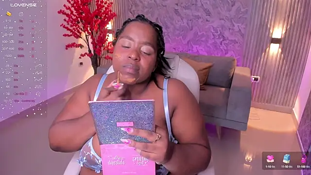 Snapshot of Rebeka_spencer chatting on 03-11-25, 11:01 Rebeka spencer online show from 03-11-25, 11:01