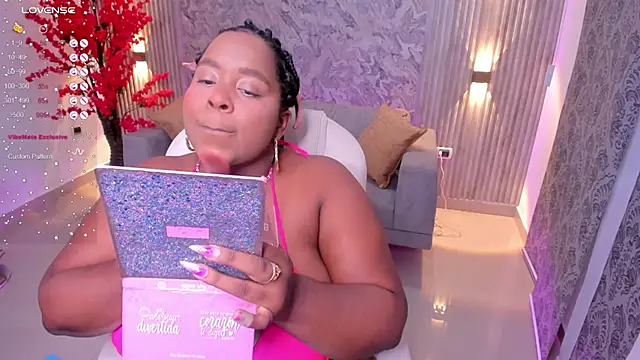 Snapshot of Rebeka_spencer chatting on 03-13-25, 11:30 Rebeka spencer online show from 03-13-25, 11:30