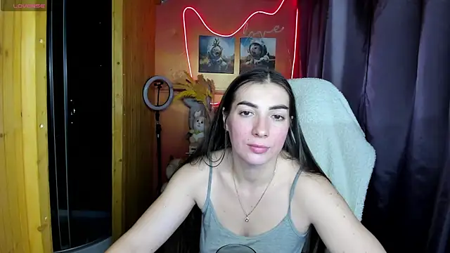 Fiery Brunette  online show from 11-22-25, 12:26