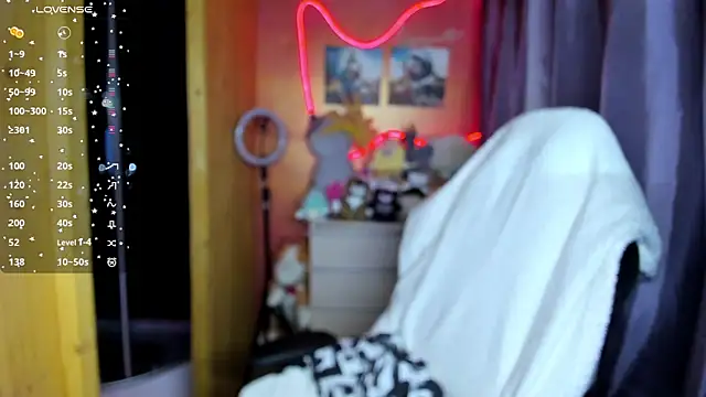 Fiery Brunette  online show from 03-03-26, 04:51