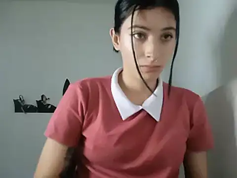 Mia foster1 online show from 02-19-25, 09:25