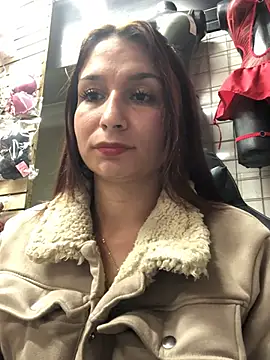 Paula382023 online show from 03-07-25, 06:33