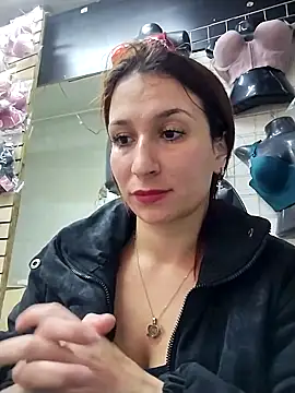 Paula382023 online show from 03-21-25, 06:40