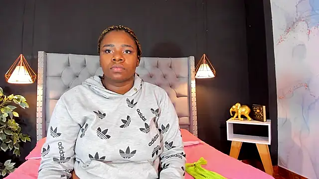 Tammy  vega  online show from 02-11-25, 03:50