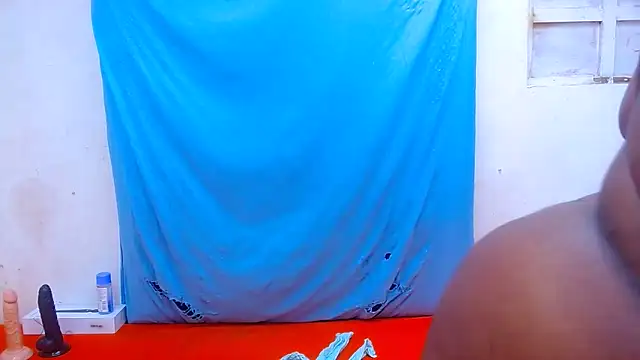 JUICYASSxxx online show from 12-06-24, 04:38