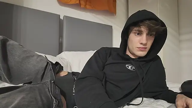 Snapshot of twinkyjd_ chatting on 11-04-25, 11:26 twinkyjd online show from 11-04-25, 11:26