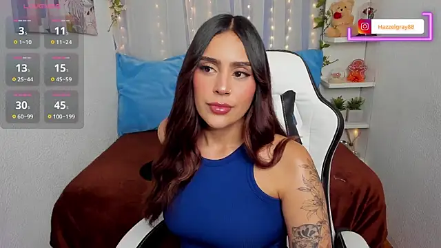 HazzelGray online show from 10-10-25, 04:06