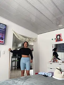 hannahb-e online show from 11-14-25, 06:06