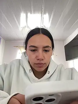 Snapshot of hannahb-e chatting on 02-03-26, 04:01 hannahb-e online show from 02-03-26, 04:01