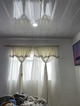 Snapshot of hannahb-e chatting on 04-08-26, 03:01 hannahb-e online show from 04-08-26, 03:01